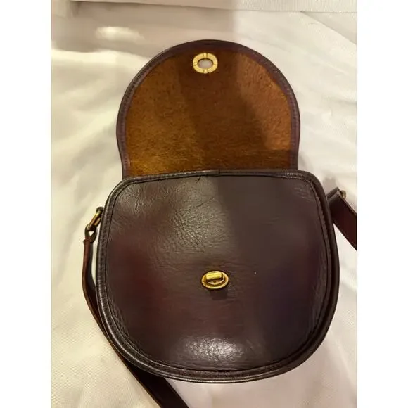 Beautifully Restored Coach Watson Crossbody – Mahogany - Picture 6 of 9